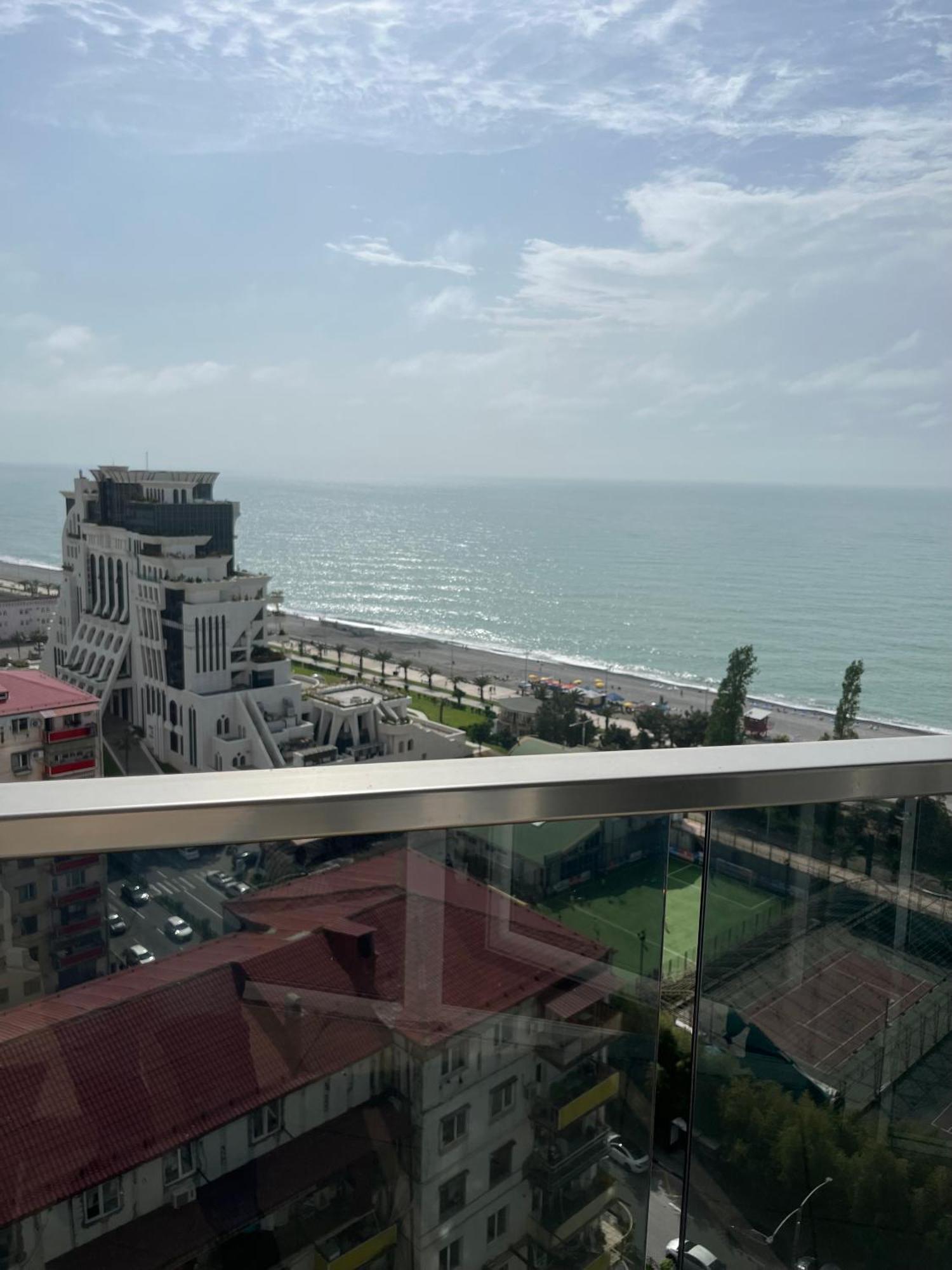 Sea Towers Lux 17-05 Apartment Batumi Bagian luar foto